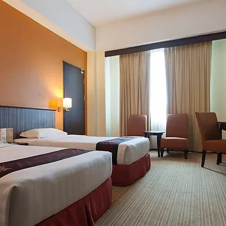 Hotel Seri Malaysia Lawas Exterior photo