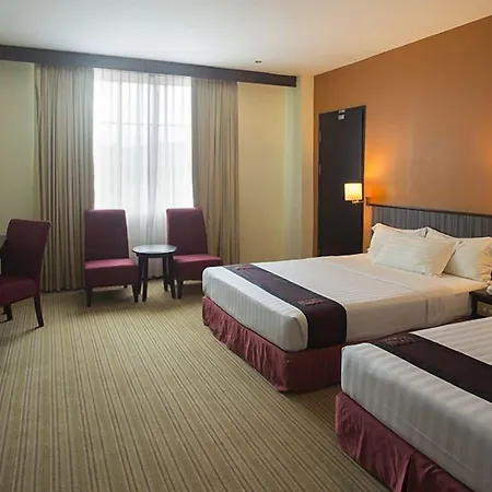 Hotel Seri Malaysia Lawas Exterior photo